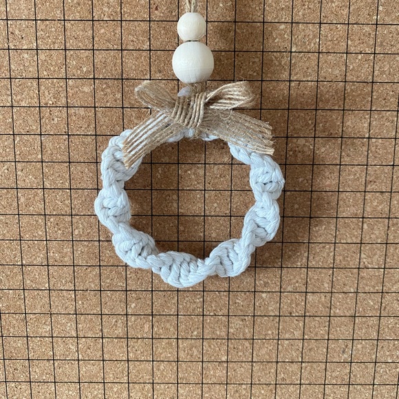 Macrame wreath ornaments - Picture 5 of 7